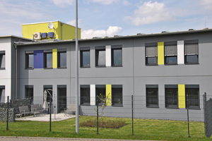  Südfassade Verwaltungsgebäude von Backer Bau in Hainichen/Sachsen 