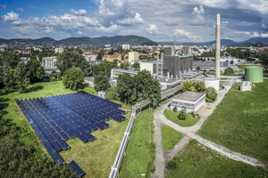  Solare Einspeisung mit 2.490 m² Flachkollektoren in das Fernwärmenetz Graz 