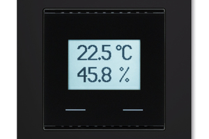  Ausführung mit Anzeige und Touch-Tasten für die Einstellung der Raumtemperatur. 