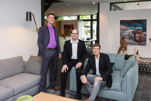  Sie haben das eHome wesentlich geprägt (v.l.n.r.): Kai Pecka, Projekt Manager technologische Entwicklung Vaillant, Benedikt Huf, Mitglied der Geschäftsleitung von Huf-Haus, Alexander Huf, angehender Architekt des neuen Gebäudes von Huf-Haus. 