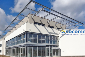 An dem neuen Bürogebäude von Socomec wird demonstriert, wie der Eigenverbrauch an der Solarproduktion erhöht werden kann. 