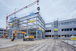  Die Green Factory 2.0 der Alois-Müller-Gruppe nimmt Gestalt an. Bereits ab April 2018 soll die Produktion in den neuen Fertigungshallen beginnen. 