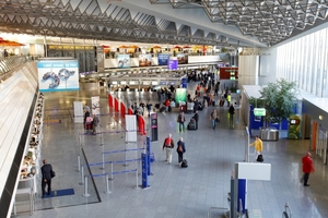  Der Terminal 1 des Frankfurter Flughafens wird täglich von mehreren Zehntausend Menschen betreten.  
