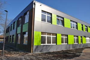  Um allen Lehrern und Schüler der IGS Am Everkamp in Wardenburg ein optimales Umfeld zu bieten, wurde nun ein Gebäude der Schule im Bestand saniert. Für eine ideale Belüftung wurden Lüftungsgeräte von Airflow eingesetzt. 