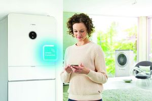  Bewohner eines „Smart Home“ können mit dem Energiemanager besonders viel Stromkosten sparen und komfortabel wohnen.  