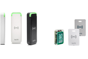  Der schmale „XS4 2.0“-Wandleser (links) und das „XS4 2.0“-Wandlesermodul erweitern die Anwendungsmöglichkeiten der Salto-Zutrittslösungen, indem sie noch mehr Zutrittspunkte noch einfacher integrieren. 