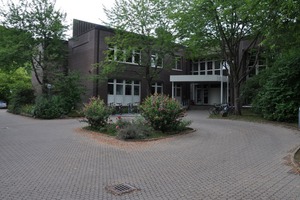  Die TGA im aus den 1980er Jahren stammenden Gebäude des Zell- und molekularbiologischen Labors (ZMF) des Universitätsklinikums Tübingen wurde umfassend erneuert. 