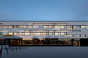  Der Neubau der Sebastian-Lotzer-Realschule in Memmingen erhielt das BTA-Lüftungssystem „Concretcool“ der Kiefer Luft- und Klimatechnik. 