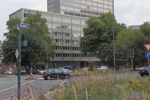  Der Ruhr Tower ist eine bedeutende Landmarke in Essen. 