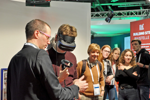  Schülerinnen und Schüler der Hubert-Sternberg-Schule in Wiesloch erleben bei BIM@ISH die Möglichkeiten virtueller Realität in der TGA. 