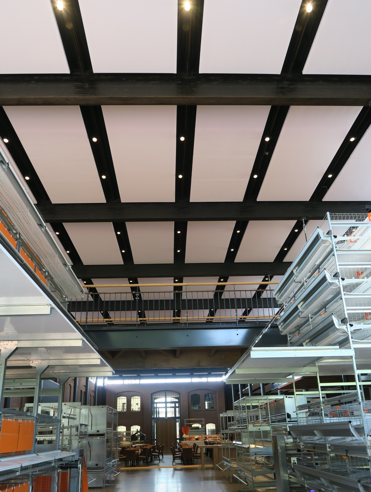 Stoffbespannte Deckenstrahlplatten - tab - Das Fachmedium der TGA-Branche