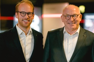  Mit der Kraft zweier Generationen unter der Führung von Prof. Dr. Martin Viessmann (rechts) als Chairman und Max Viessmann als Co-CEO. 