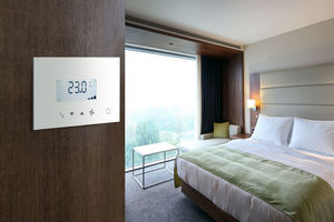  Hotelregler mit Touchscreen  