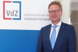  Michael Pietsch wurde auf der Mitgliederversammlung 2020 als VdZ-Präsident wiedergewählt. 