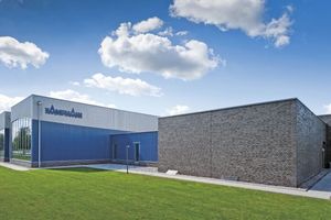  
Das Forschungs- und Entwicklungszentrum von Kampmann umfasst knapp 2.000 m2 Laborfläche mit  Prüfständen z.B. für Akustik, Wärme und Behaglichkeit. 