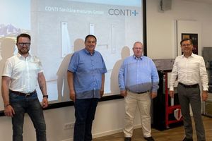  Schulung bei Conti+ in Wettenberg mit (v.l.n.r.): Martin Liese-Flügel (Verkaufsleitung Nord, Conti Sanitärarmaturen GmbH), Gerd Kremers (Geschäftsführer/Inhaber Kremers Industrievertretungen GmbH), Christian Pohl (Gesamtverkaufsleitung Kremers Industrievertretungen GmbH) und Stefan Bollendorf (Gesamtvertriebsleitung D/A, Conti Sanitärarmaturen GmbH). 