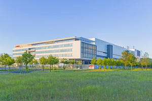  Das Halbleiterwerk in Dresden ist Boschs erste AIoT-Fabrik. 