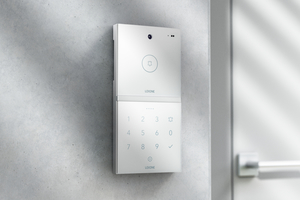  Die Intercom wird in Kombination mit dem NFC-Code-Touch zu einer flexiblen und umfassende Zutrittslösung 