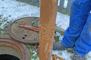  Ausbau Tiefpumpe zur Beseitigung der Verunreinigungen durch Verockerung an einer GWRA 