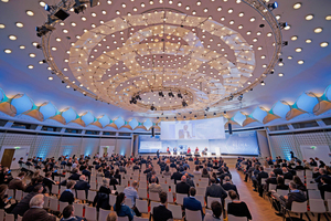  Der dena-Kongress 2021 fand als Hybridveranstaltung am 8. und 9. November 2021 live in Berlin und digital an den Bildschirmen statt. 