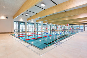  Das 25 m Sportschwimmbecken im Neubau 