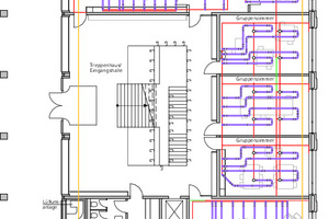  Die Bauteilaktivierung kann man sich wie eine Kühldecke vorstellen, die zusätzlich ein großes Energiespeichervolumen besitzt. Je nachdem wie viele Luft-Auslässe pro Raum vorgesehen sind, werden die Kühlrohrschlangen verlegt.  