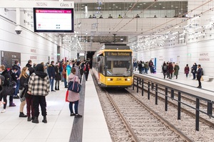  Der Stadtbahntunnel in Karlsruhe bei der Eröffnung im Dezember 2021. Die Brandmeldetechnik hält sich diskret zurück. 
