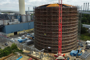  45 m hoch, 43 m Durchmesser – Deutschlands größter Wärmespeicher steht in Berlin. 