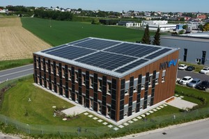  Das neue Firmengebäude von my-PV mit einer 100 kWp PV-Anlage hat im ersten Betriebsjahr eine bilanzielle Autarkie von 347,9 % erreicht. 