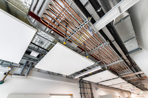  Detailansicht der Befestigungstechnik im Neubau eines Laborgebäudes der Bayer AG. 