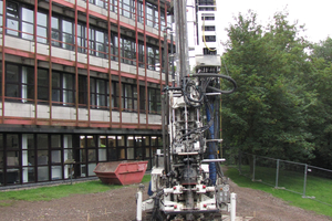  Das GeoStar-System nutzt eine optimierte Schrägbohrtechnik, die eine geothermische Nutzung auch in dichten urbanen Strukturen ermöglicht. 