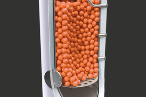  Pufferspeicher mit in Kunststoffbällen verkapselten PCM-Phasenwechselmaterial. 