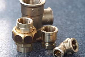  Bleifreie Fittings aus Siliziumbronze. 