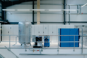 Die Energieverteilung Hager „univers N“ Hochstrom in der neuen Produktionshalle der Salmatec GmbH. 