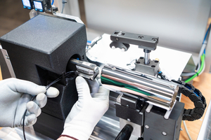  Montage der Armaturen-Elektronik. 