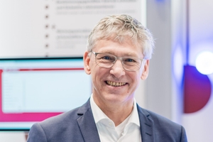  Dr. Peter Arens, Hygienespezialist bei der Schell GmbH &amp; Co. KG. 