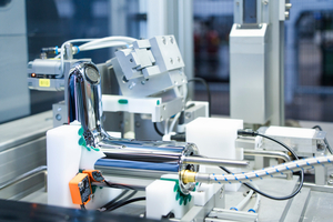  Vollautomatische Trockenprüfung mit hochsensitiver Messetechnik und öl- und organikfreier Druckluft. 