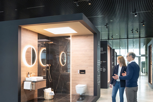  Der Bereich „Design Meets Function“ veranschaulicht die Produktwelt von Geberit vor der Wand. 