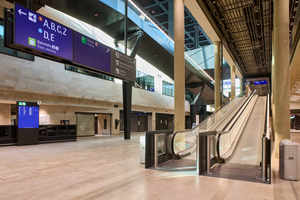  Im Ankunftsbereich von Terminal 3 prägen offene Raumstrukturen, weite Sichtachsen und eine klare Wegeführung das Bild.  