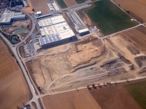 Bis Ende 2016 soll der Neubau des Versandszentrums fertiggestellt werden und in Betrieb gehen.