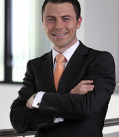  Stephan Hoffmann, Vorstand Finanzen, Controlling & Personal 