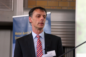  Jens Benken, Theben AG,sprach über die Einführungsphasen von  „Smart Metering Gateways“. 