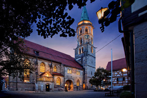  Nach ihrer umfassenden Sanierung und Restaurierung erstrahlt die evangelische Stadtkirche außen und innen wieder in neuem altem Glanz. 