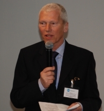 Der GRE-Vorsitzende und Leiter des Fraunhofer-Instituts f?r Bauphysik Prof. Dr. Gerd Hauser 