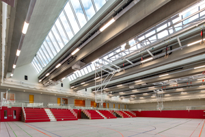  Turnhalle des Willibald-Gluck-Gymnasiums 