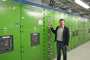  Sergei Kedrov, Electrical Development Engineer des Klinikums, ist mit dem Projekt sehr zufrieden, da u.a. Technologien von Eaton für hohe Sicherheit, Schutz und eine einfache, kostengünstige Wartung sorgen.   