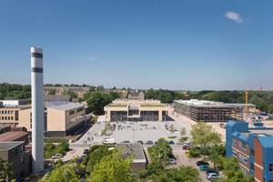 Die Men­sa ist der erste Baustein des zukünftigen Campus.  