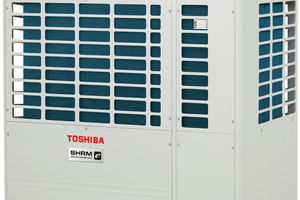  Toshibas VRF-System ?SMMSe? wird durch das ?SHRMe? für gleichzeitiges Heizen und Kühlen, das es mit Nennkühlleistungen von 22,4 bis 56 kW gibt, ergänzt.  