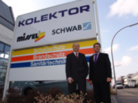  Geschäftsführer Markus Klemmer (rechts) mit Prokurist Roland Hinz, der das Projekt Umzug gesamtverantwortlich geleitet hat 