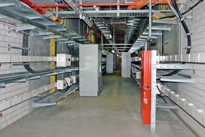  Blick in die Versorgungsbereiche unter der Halle 